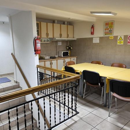 Pensiunea Vila Chesa Corunca Esterno foto